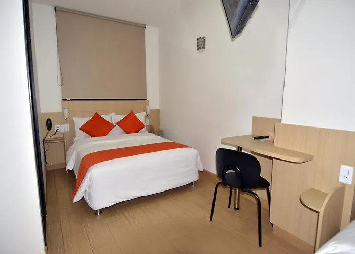 Hotel Granada Plaza