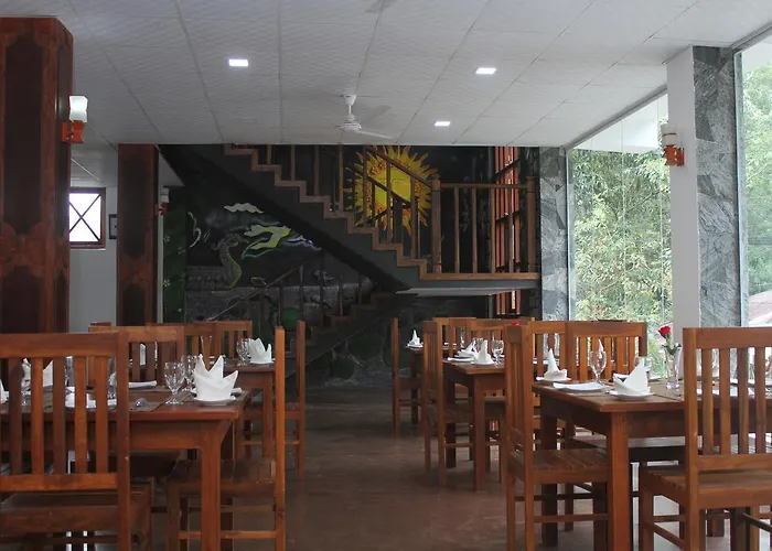Hotel City Grand Ella