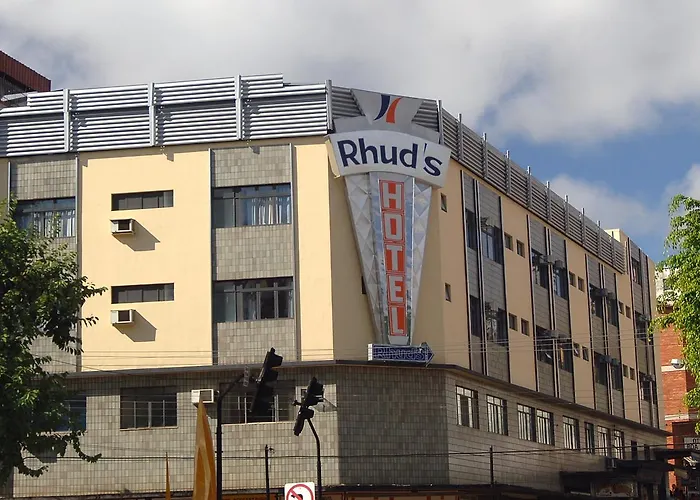 Rhud'S Hotel