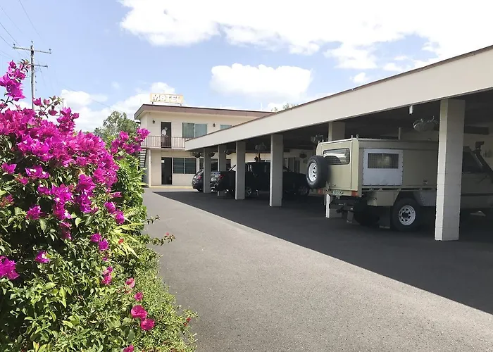 Cairns Motor Inn