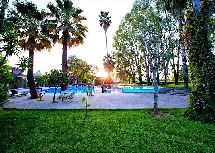 Corali Resort