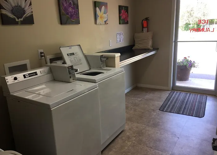 Cairns Motel