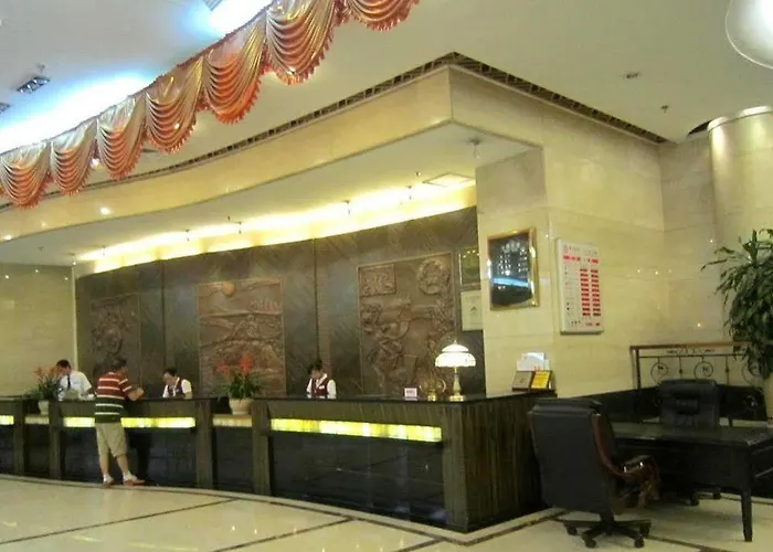 Meilun Business Hotel
