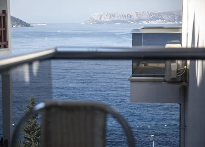 Narr Hotel