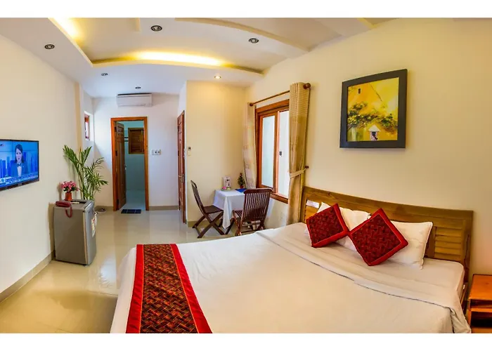 Hoang Thu Hostel