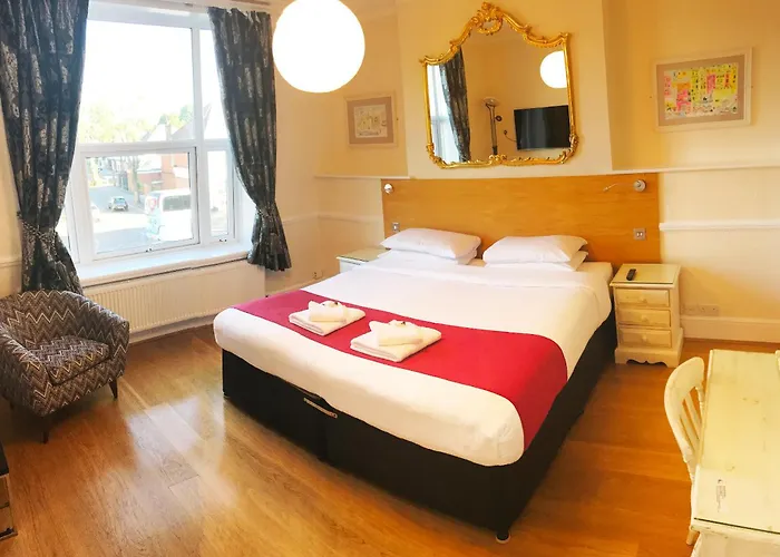 Gidea Park Hotel