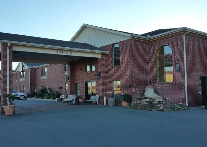 Super 8 By Wyndham Pine Bluff