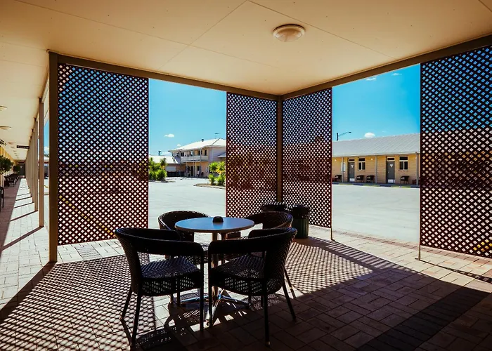 Club Motor Inn