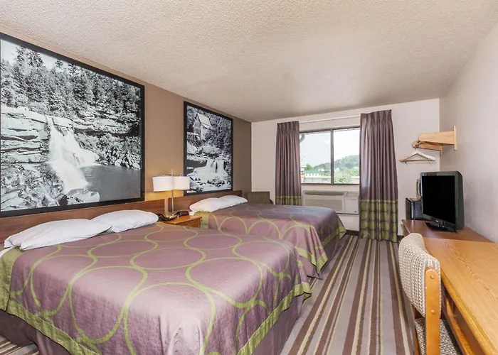 Super 8 By Wyndham Dunbar/Charleston Area