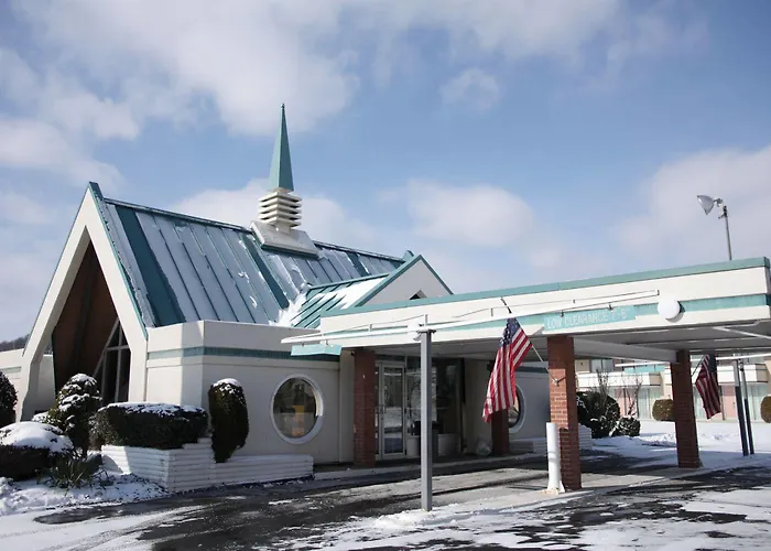 New Stanton Garden Inn