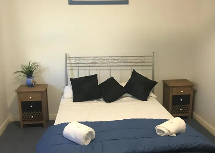 Tin Can Bay Budget Accommodation