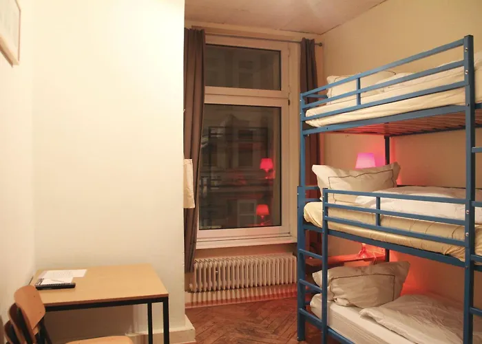 Buch-Ein-Bett Hostel