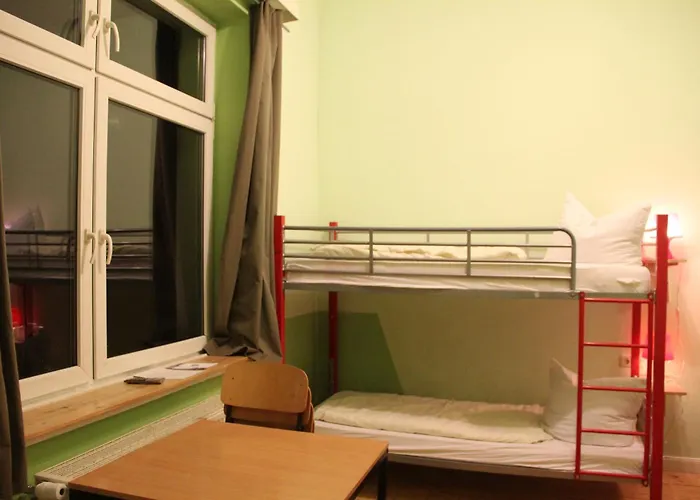 Buch-Ein-Bett Hostel