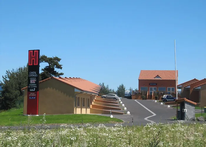 Hotel Cantal Cottages