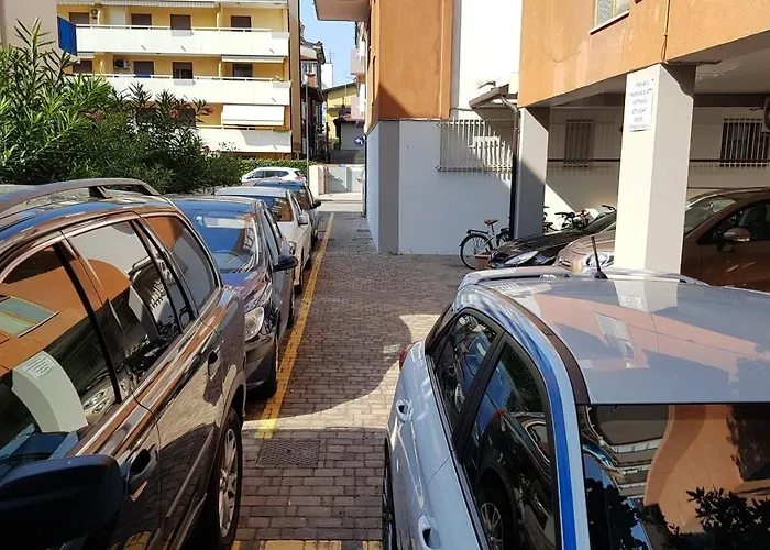 Hotel Carol