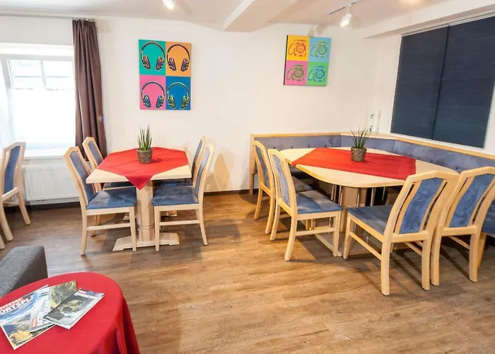 Rutsche Hostel