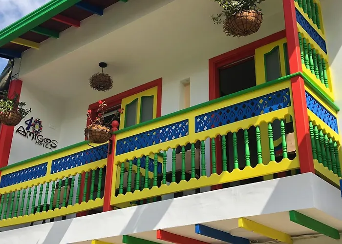 40 Amigos Hotel