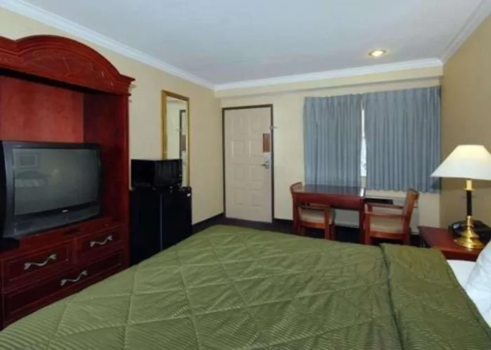 Quality Inn Near City Of Hope
