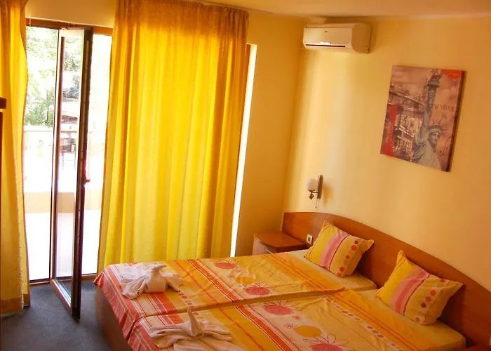 Sunny Paradise Family Hotel