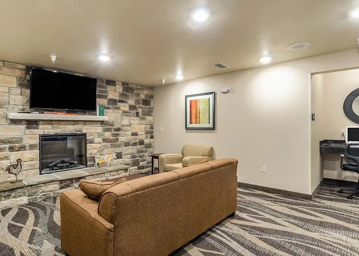 Cobblestone Inn & Suites - Bridgeport