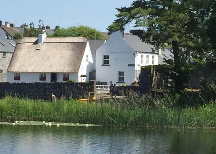 Lakeland House