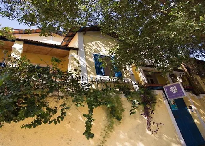 Brasileranza Hostel