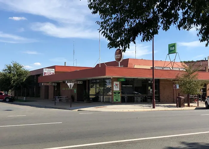 Colony Inn Hotel