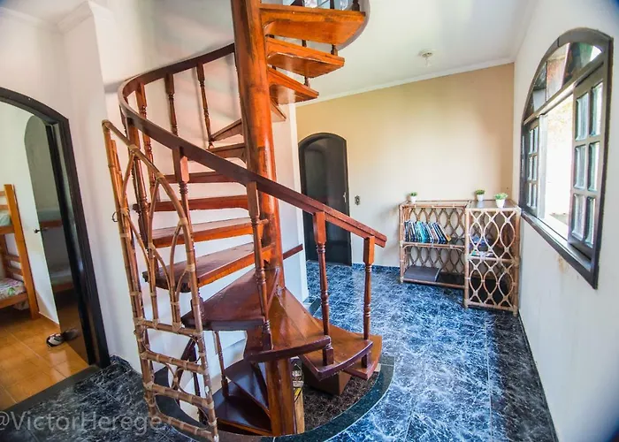 Kionda Surf Hostel
