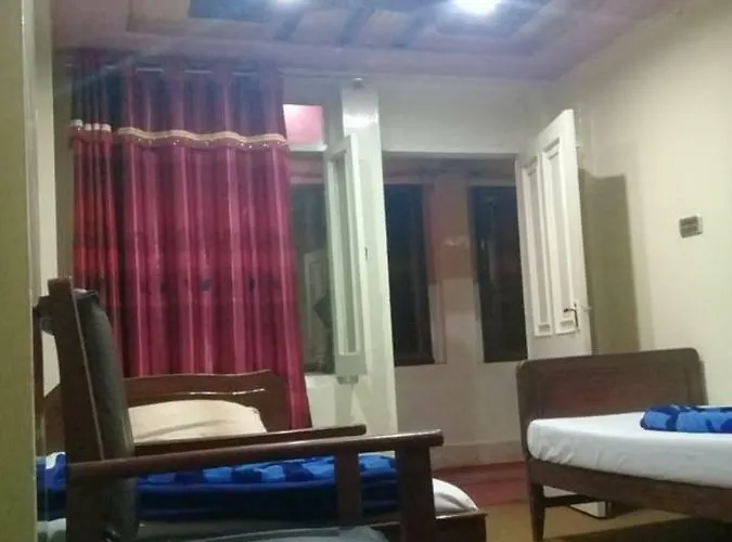 Hotel Deluxe
