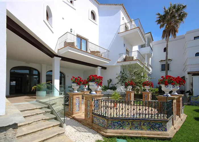 Hotel Dona Lola Zahara