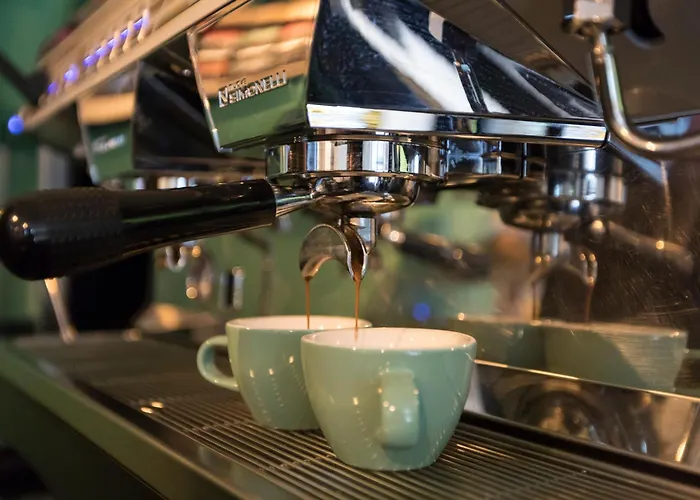 Winederful Hostel & Cafe