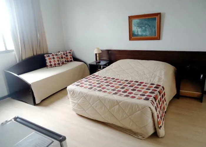 Del Rey Hotel