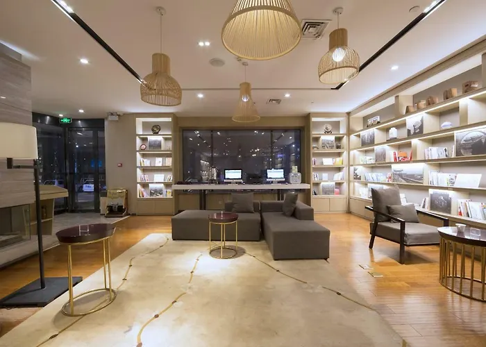 Atour Hotel