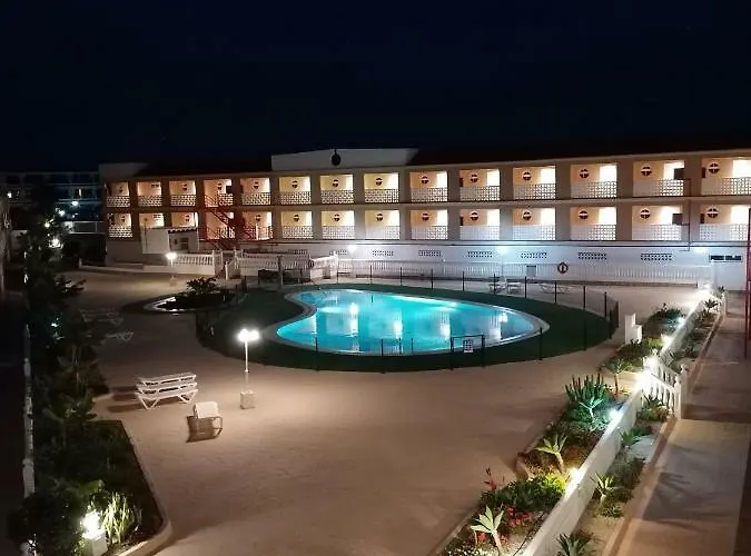 Apartamentos Parque Carolina Costa del Silencio