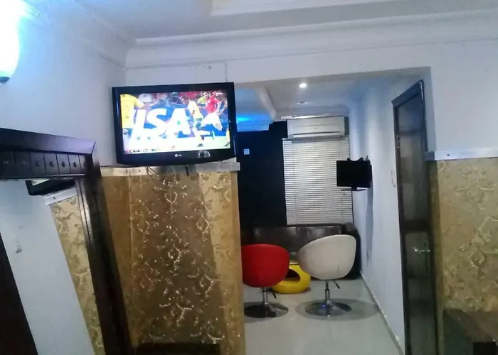 Theodawn Hotels @ Suite 29
