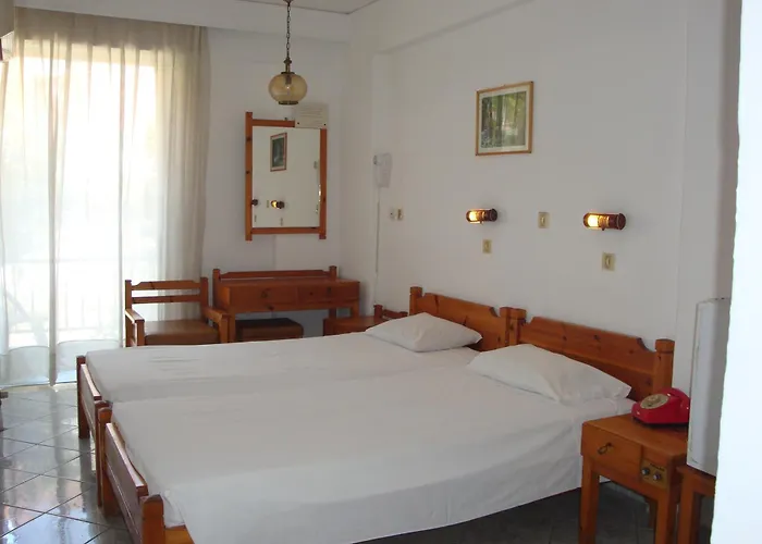 Karis Hotel