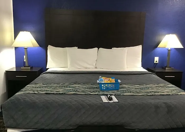 Budget Inn & Suites