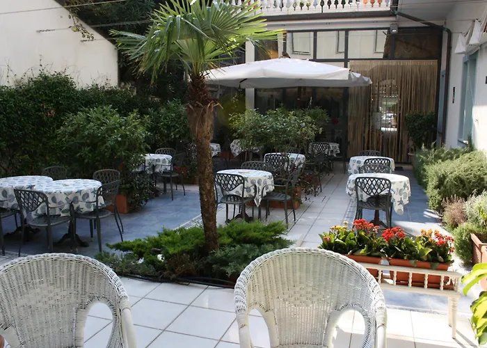 Hotel London