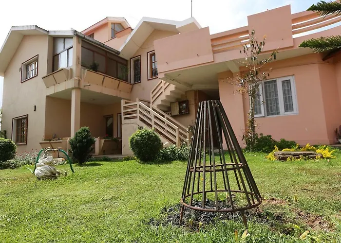 Rainbow Cottages-Budget Friendly Rooms