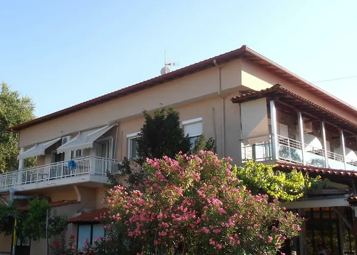 Itamos Migdanis House
