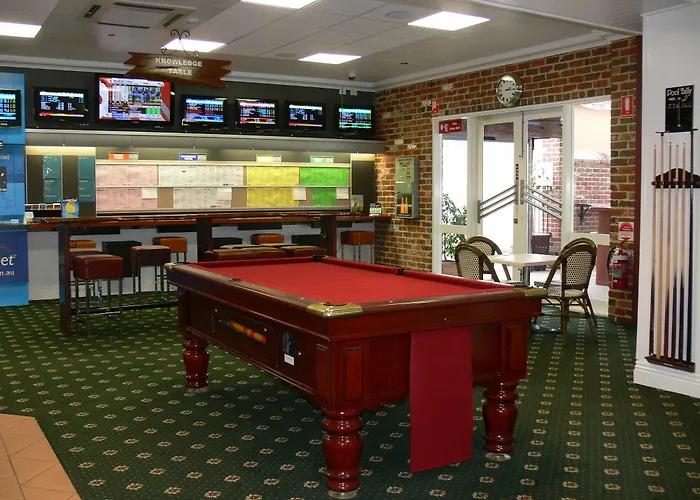 The Yarrawonga Hotel