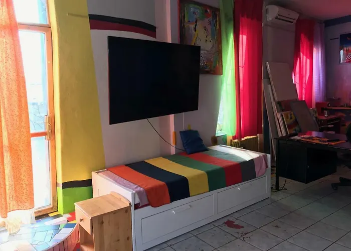 Hotel Sebarozvoja S Moznostou Ziskania Poznania A Inspirujucich Prostriedkov Na Uplatnovanie Vedomia, Premenu Seba A Prostredia Interieru