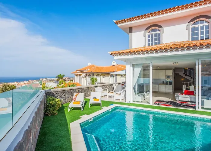 Luxury White Villa With Sea View, Heated Pool