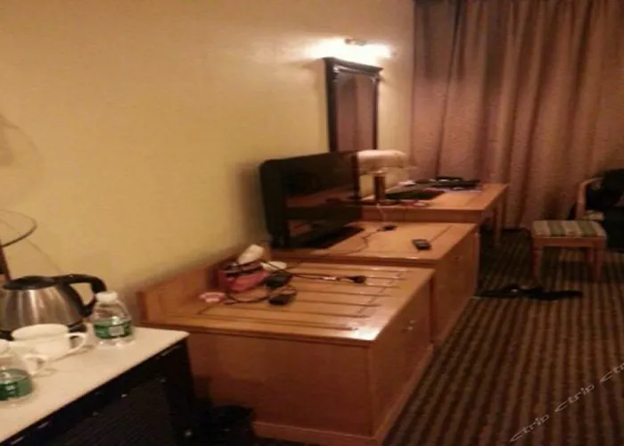 Yunmeng Hotel