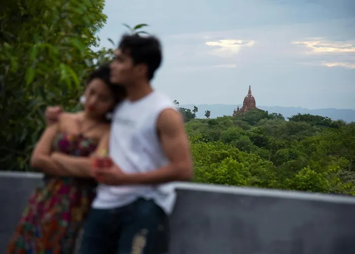 Royal Bagan Hotel