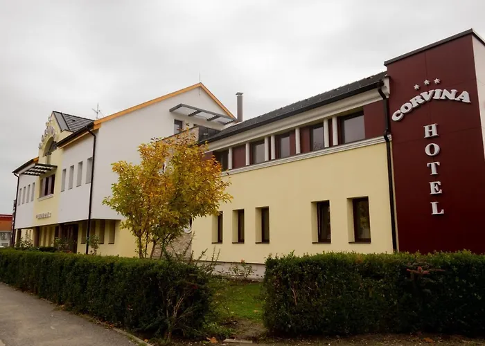 Corvina Hotel-Restaurant