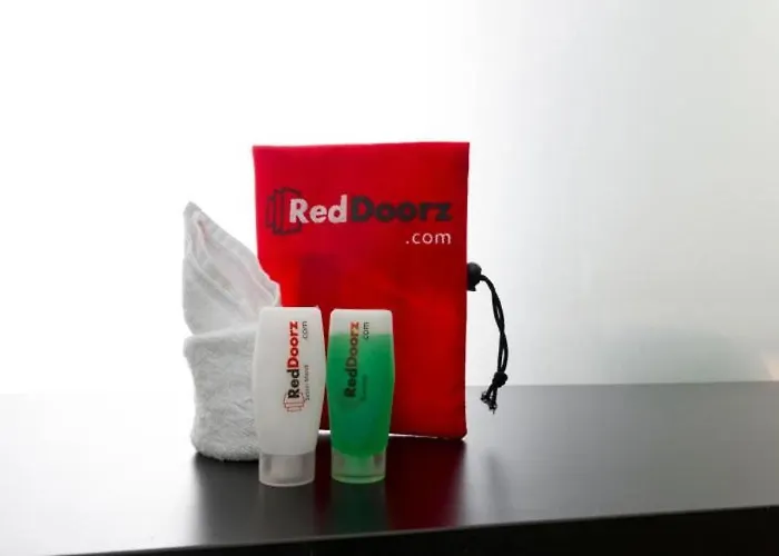 Reddoorz Syariah Near Simpang Surabaya Aceh