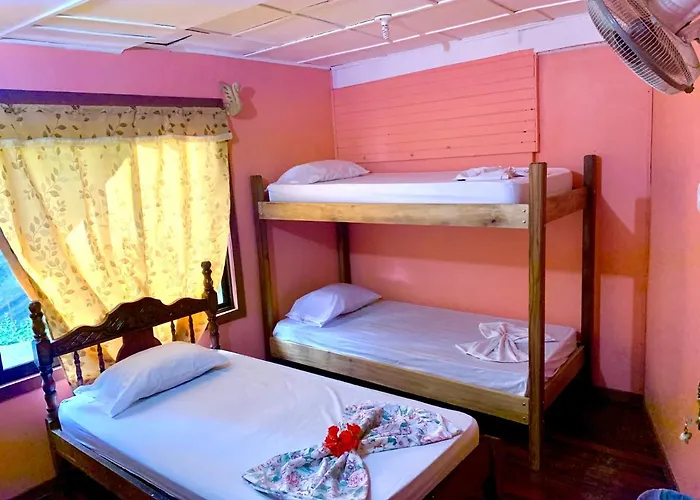 Pura Vida Hostel