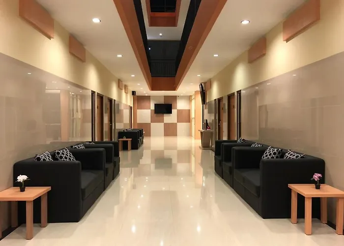 Lcr Hotel