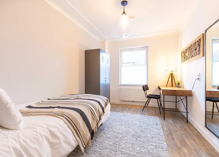 Mf1 City Rooms Emden